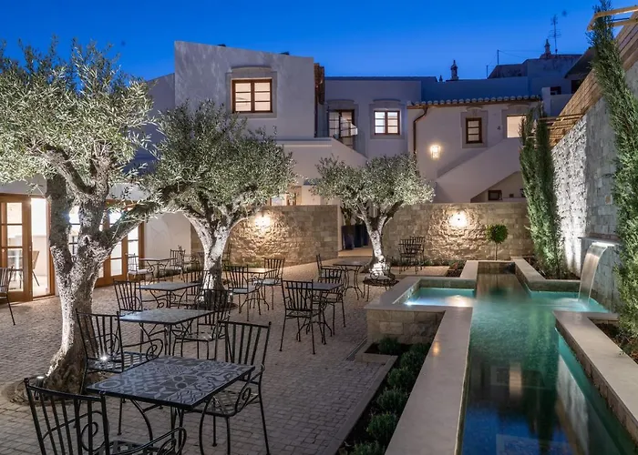 Eleven, Boutique Luxury House & Garden