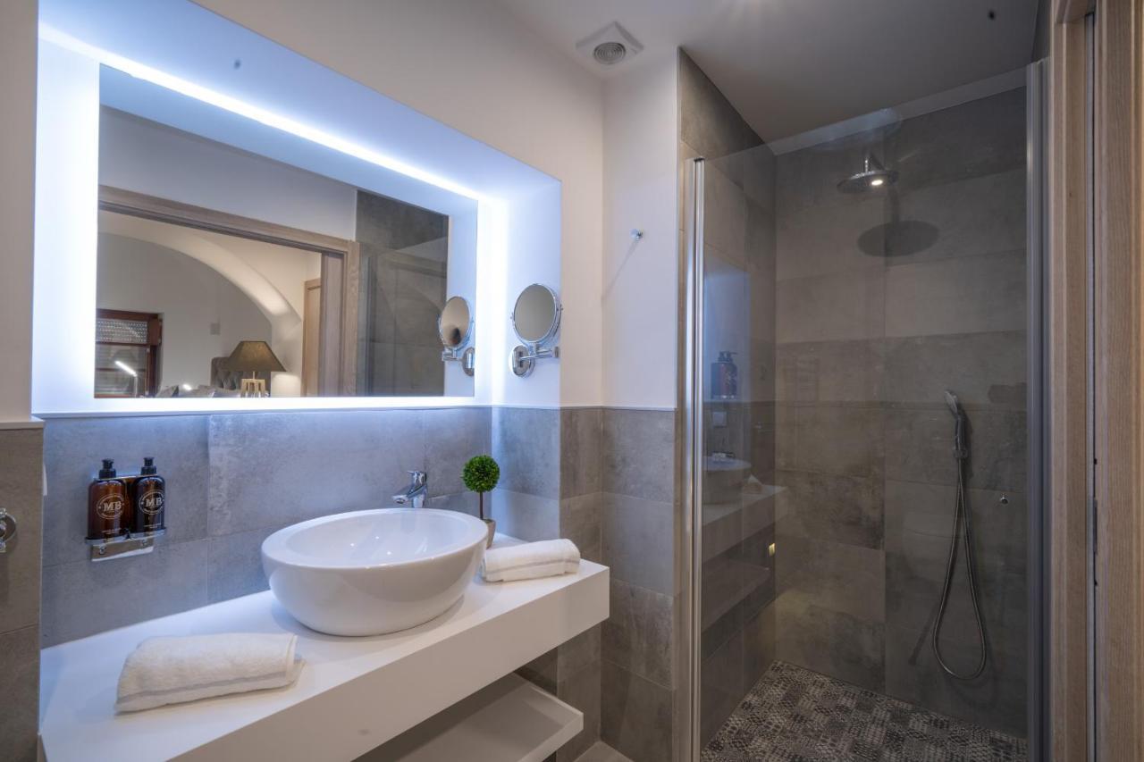 Eleven, Boutique Luxury House & Garden Bed & Breakfast Boliqueime