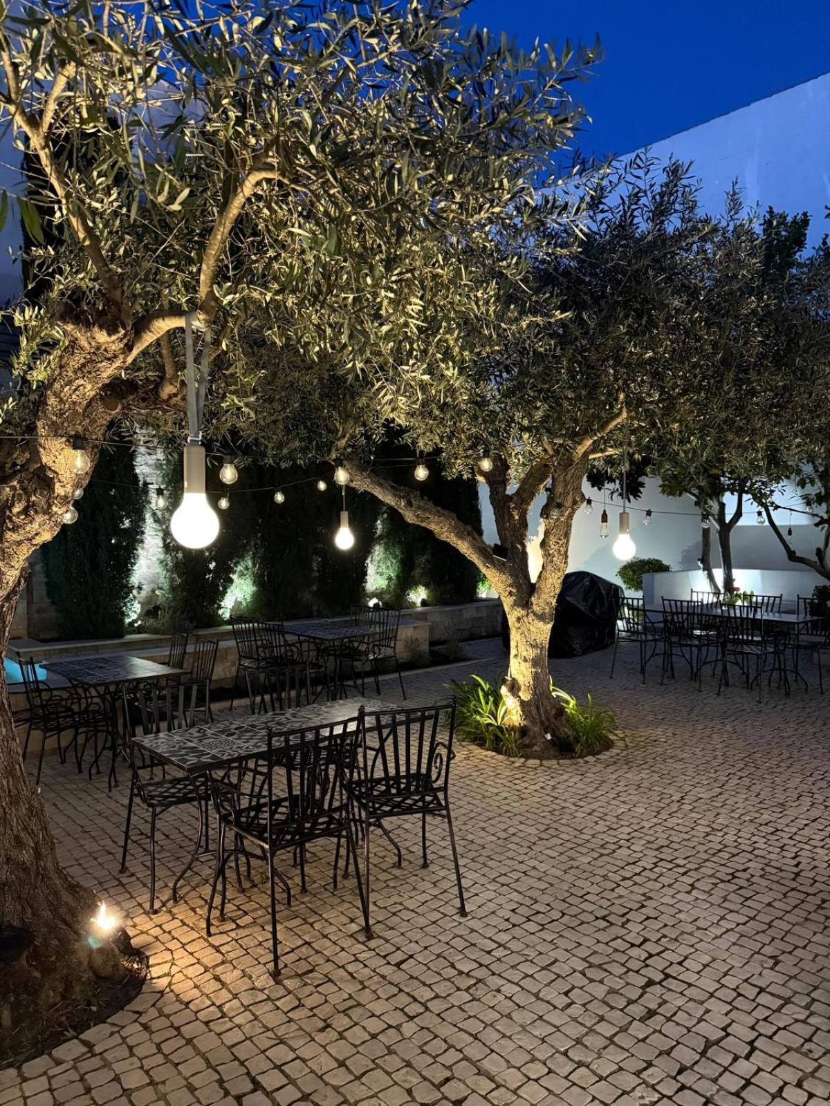 Eleven, Boutique Luxury House & Garden Bed & Breakfast